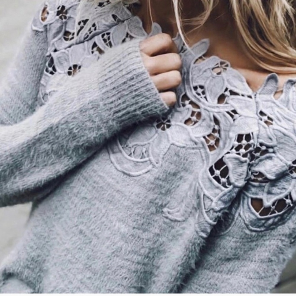 Vici grey sweater